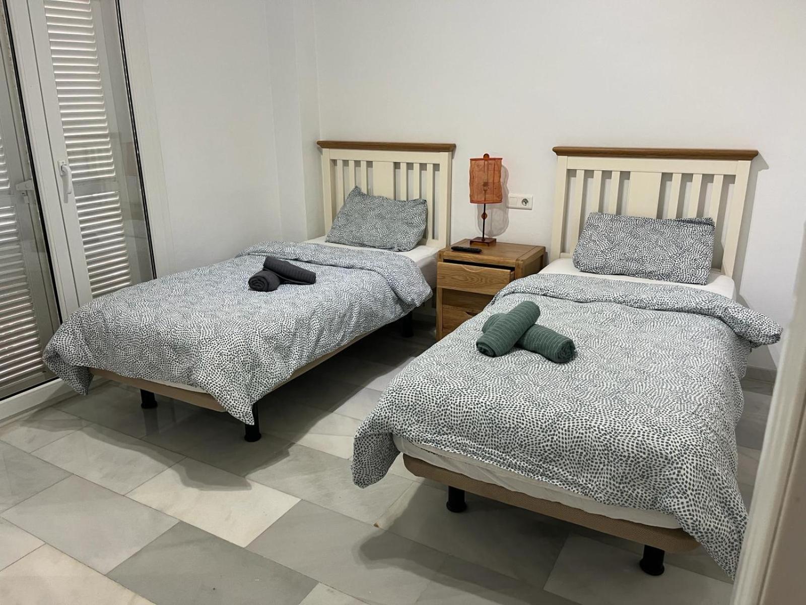Appartamento Soas Puerto Banus Playa Rocio Marbella Esterno foto